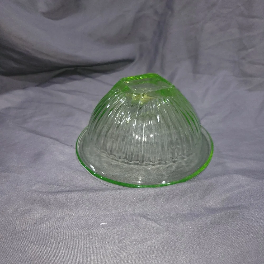 Vtg Green Vaseline Uranium Glass Turned Rim Ribbed 6 in Mixing Bowl Nesting
